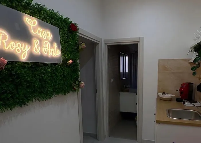 Casa Rosy E Anto * ナポリ